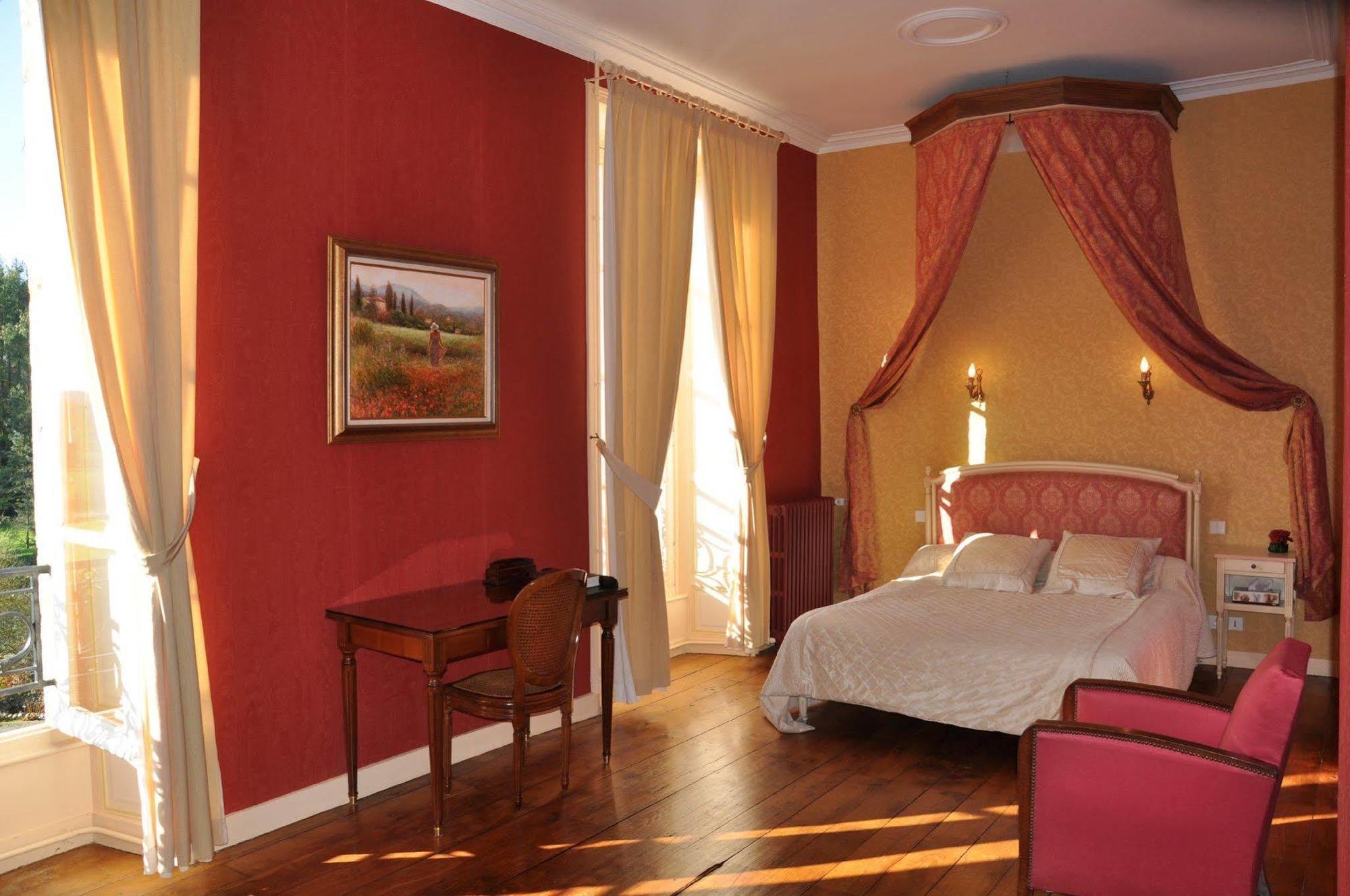 Chateau De La Foltiere Apartment Saint-Germain-en-Coglès Стая снимка